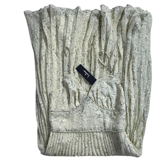 Lulus Floral Pleated Midi Dress XS – Cottagecore Spring Wedding Guest Fit NEW - Picture 5 of 5